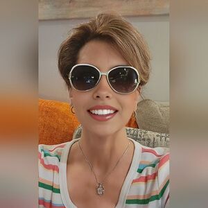 Creamy White Ivory Simply #Noelle #Ladies #Fashion #Sunglasses Gold Trim, Detail